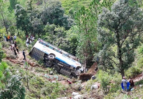 Bus-accident.jpg